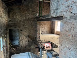 Photo 7- click for photo gallery